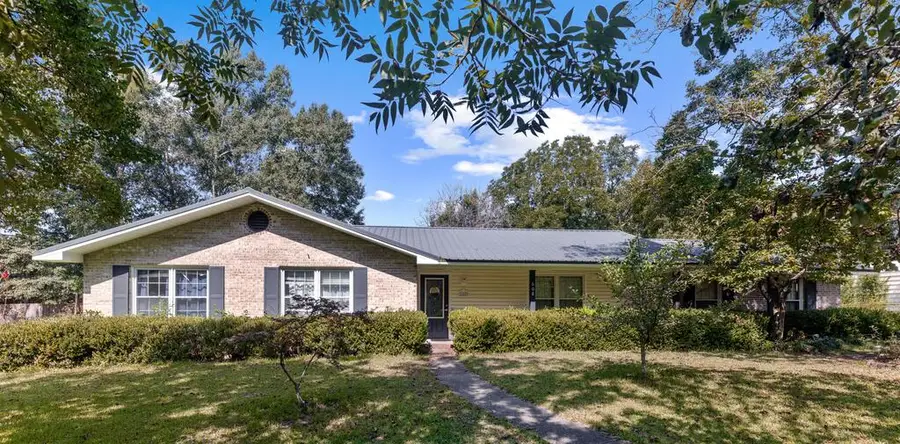 608 Collingswood Drive, Dothan, AL 36301 - #2