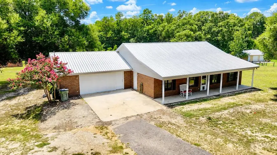147 Barton Street, Ozark, AL 36360 - #2