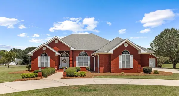 101 Willow Oaks, Headland, AL 36345