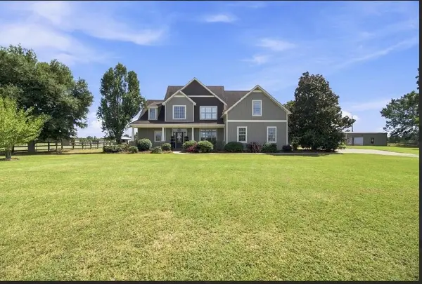 699 County Road 100, Headland, AL 36345