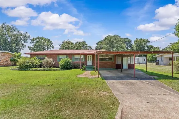 618 Peachtree Street, Headland, AL 36345