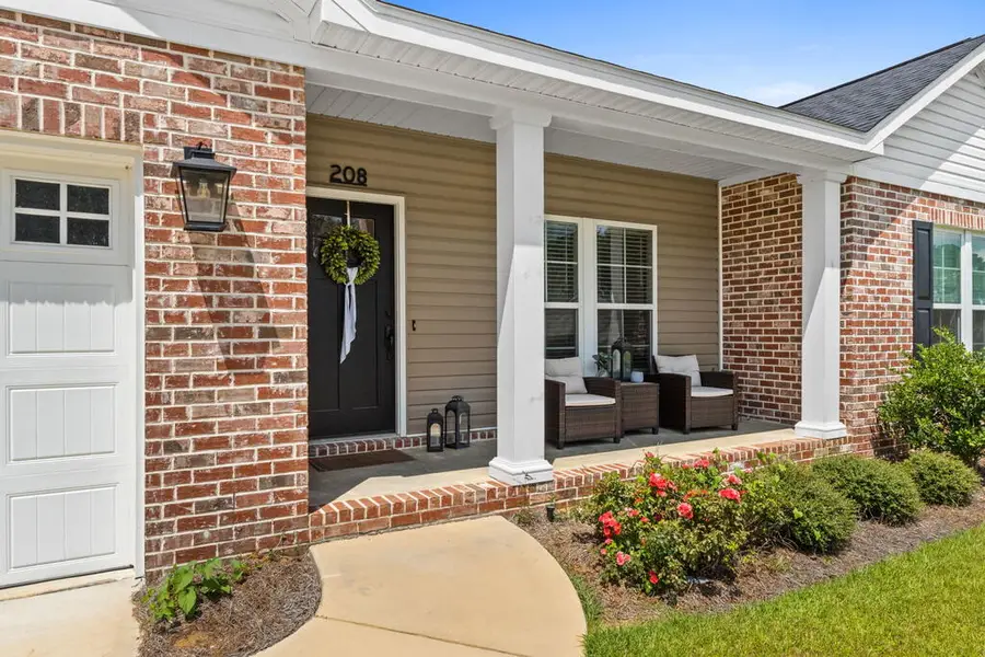 208 Wellington Way, Headland, AL 36345 - #3