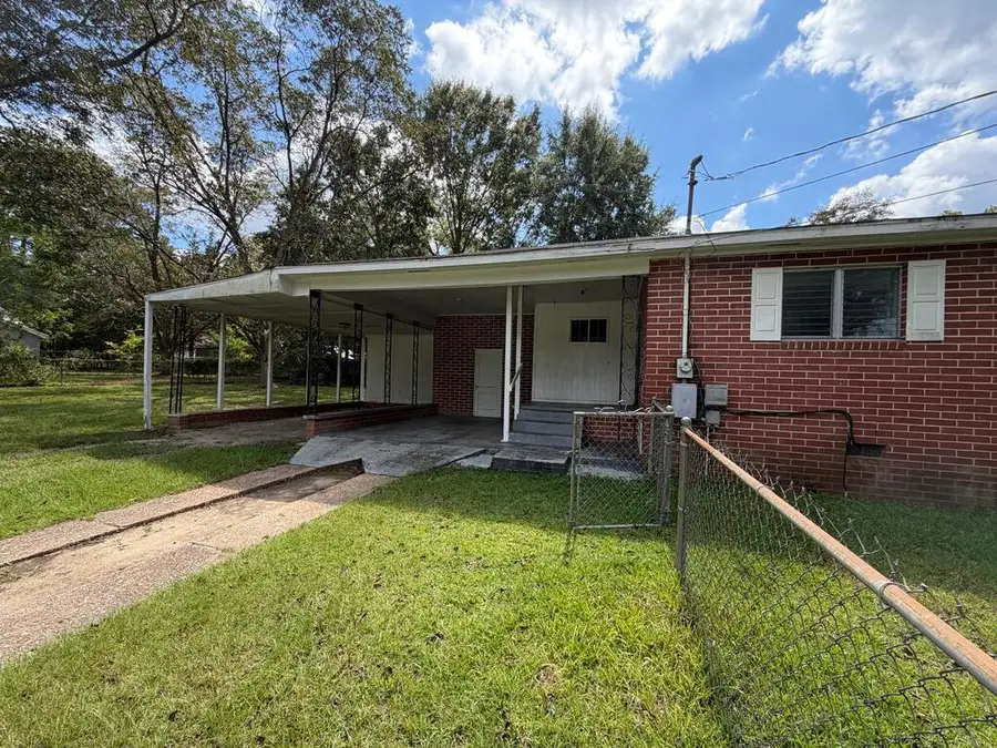 843 S Park Avenue, Dothan, AL 36301 - #2