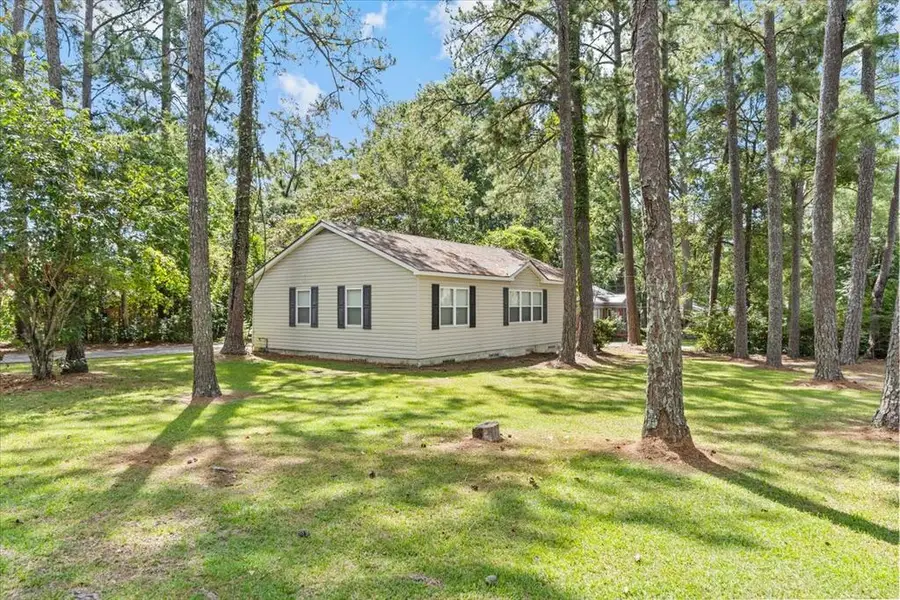 1101 Woodland Drive, Dothan, AL 36301 - #2
