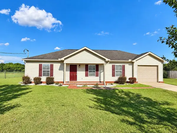 6109 Cottonwood Rd, Dothan, AL 36301