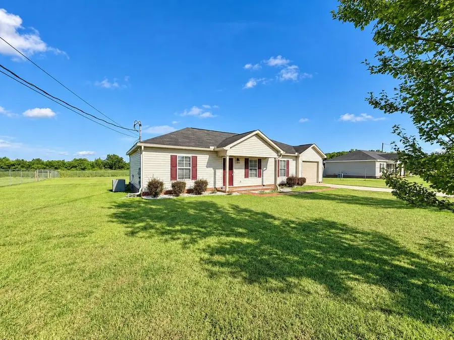 6109 Cottonwood Rd, Dothan, AL 36301 - #2
