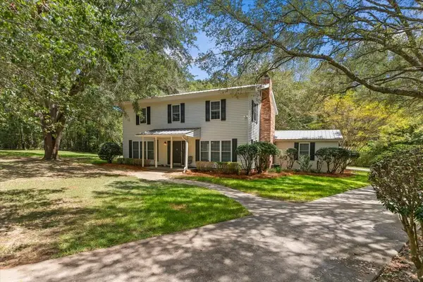 108 Valley Ct, Midland City, AL 36350