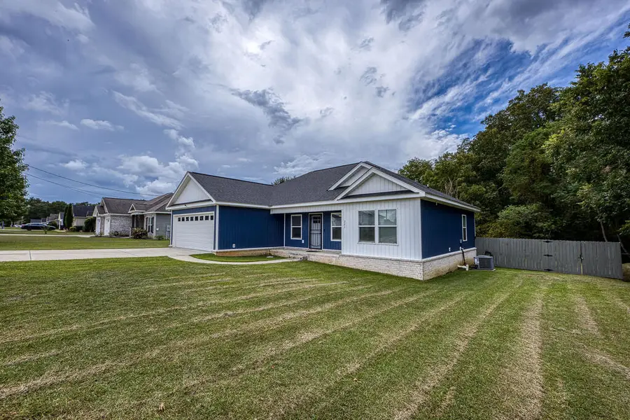 221 Northbrook Drive, Slocomb, AL 36375 - #2