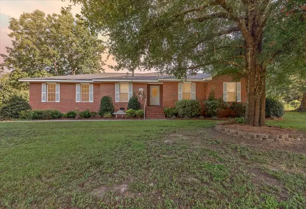501 E Hart Ave, Opp, AL 36467