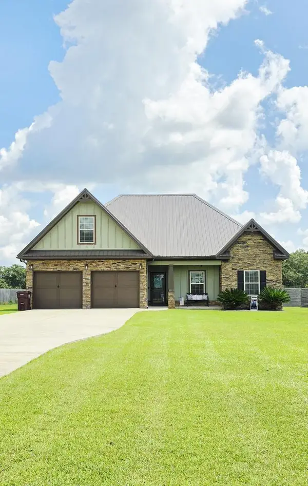 1111 S County Rd 9, Slocomb, AL 36375