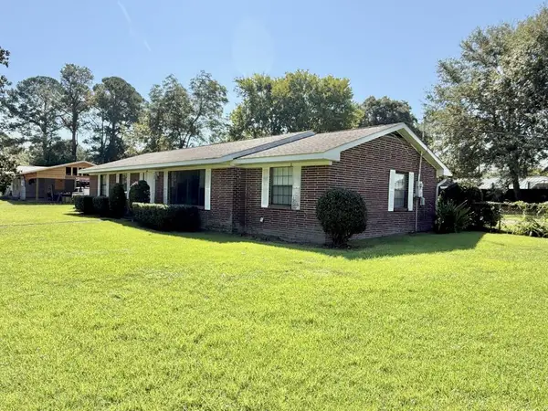 613 W Spring Ave, Geneva, AL 36340