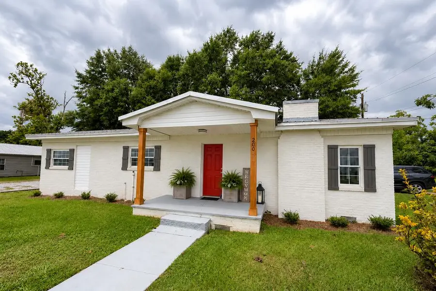 200 Cable St, Headland, AL 36345 - #3