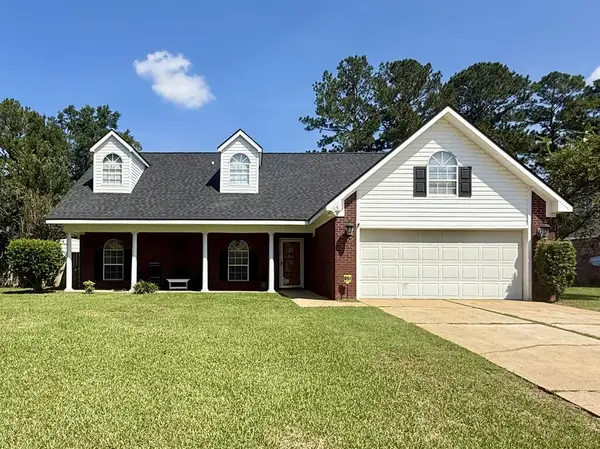 113 Belton Dr, Dothan, AL 36305