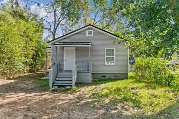 105 W Spring St, Dothan, AL 36303