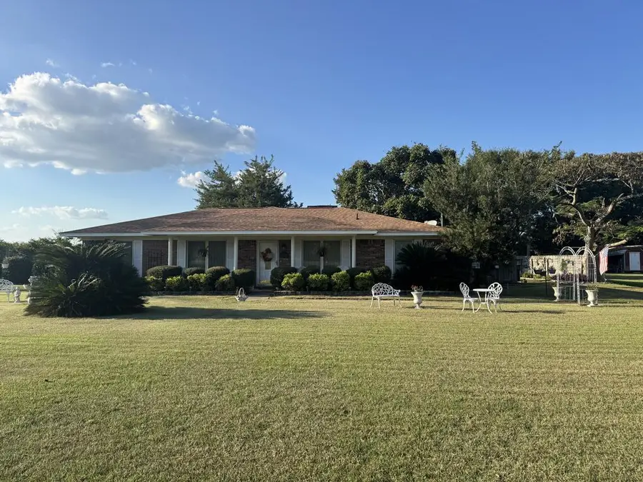 13215 E State Hwy 52, Hartford, AL 36344 - #2