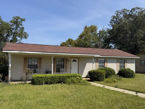 2801 Nottingham Way, Dothan, AL 36303