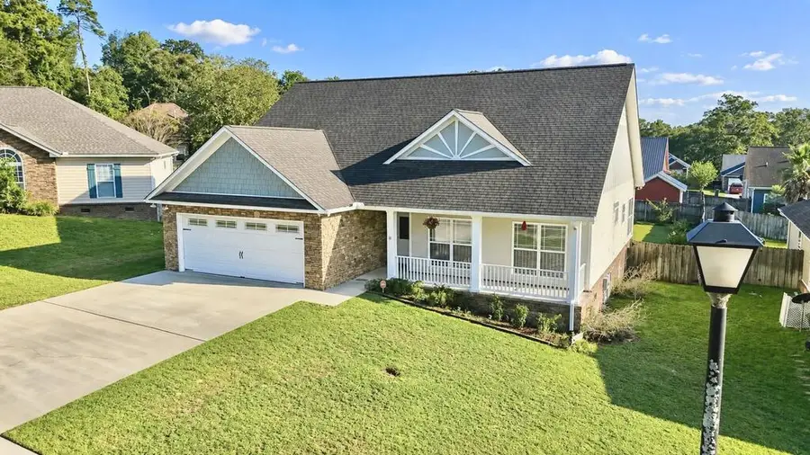 200 Sandy Hills Ct, Ozark, AL 36360 - #2