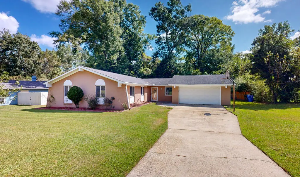 1102 Northfield Circle, Dothan, AL 36303 - #1