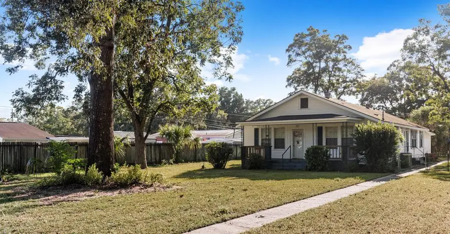 282 Central Street, Dothan, AL 36303 - #3