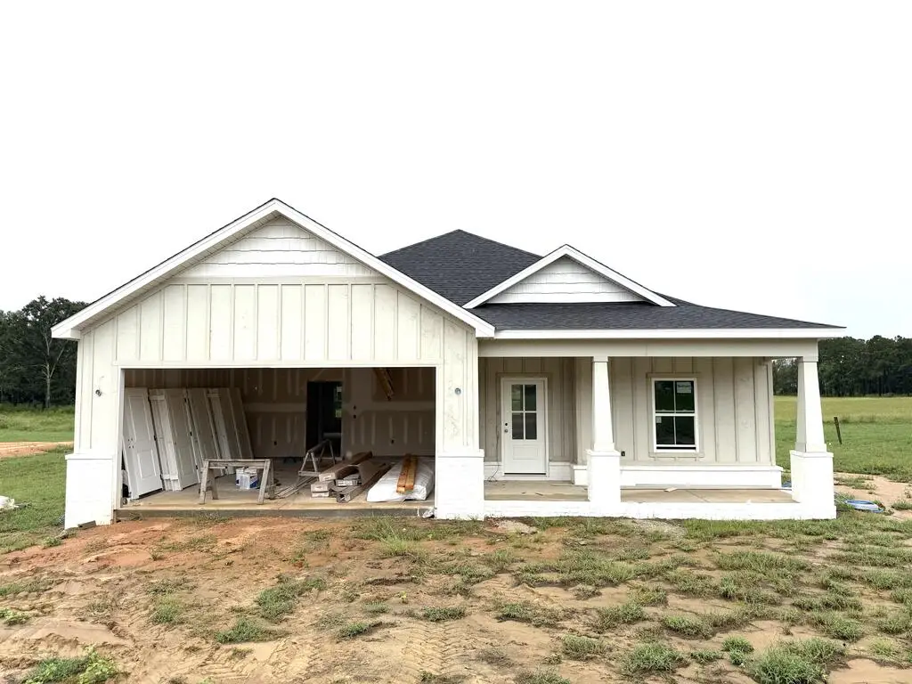 208 Oscar Godwin Rd, Dothan, AL 36301 - #1