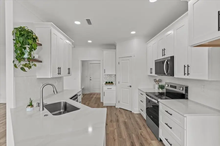 208 Oscar Godwin Rd, Dothan, AL 36301 - #2
