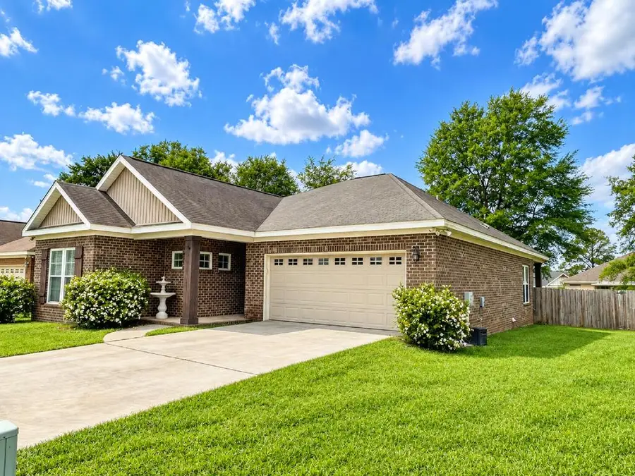 114 Brattleboro Ct, Dothan, AL 36301 - #3