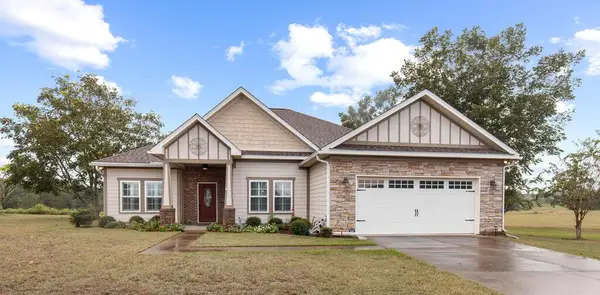 205 Weeping Willow Trail, Headland, AL 36345