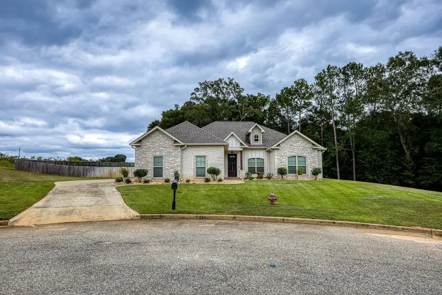 124 Weeping Willow Trl, Headland, AL 36345 - #3