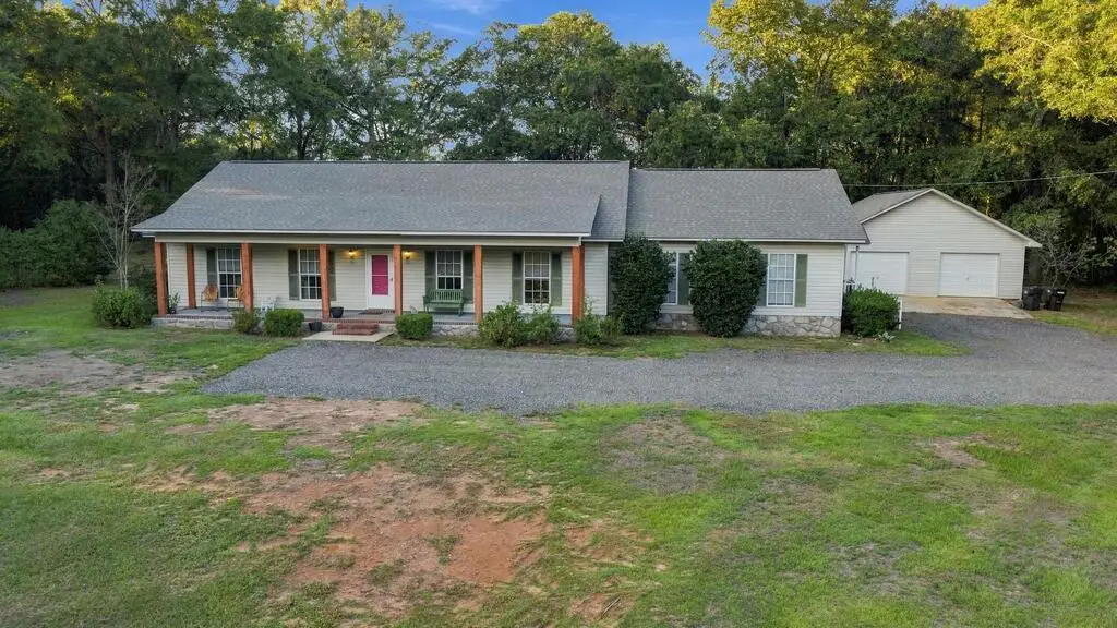 907 Early Walden Rd., Headland, AL 36345 - #1