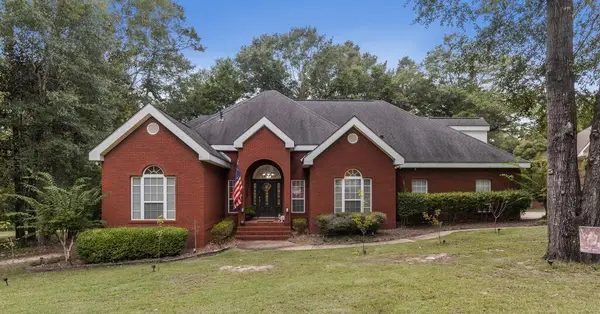 417 Riveredge Parkway, Dothan, AL 36303