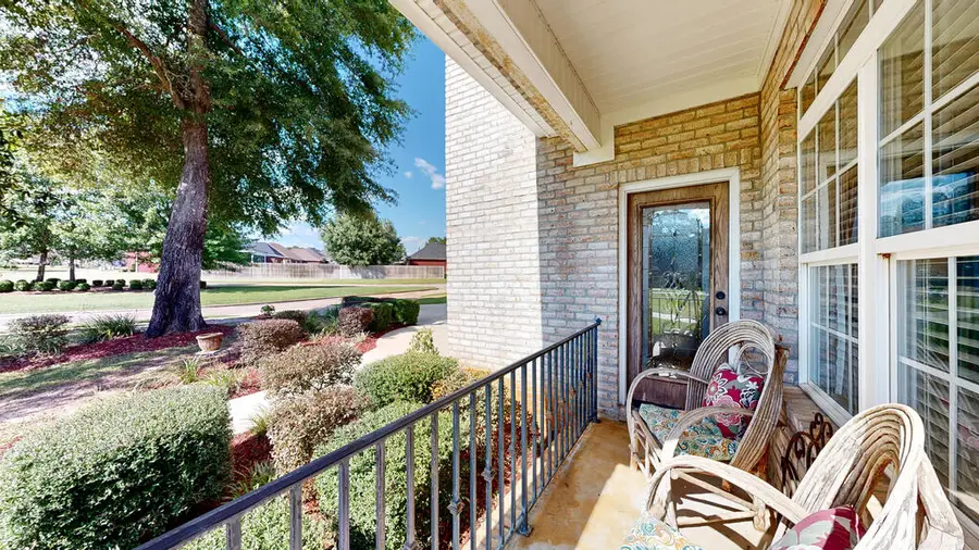 225 Wicklow Drive, Dothan, AL 36303 - #2