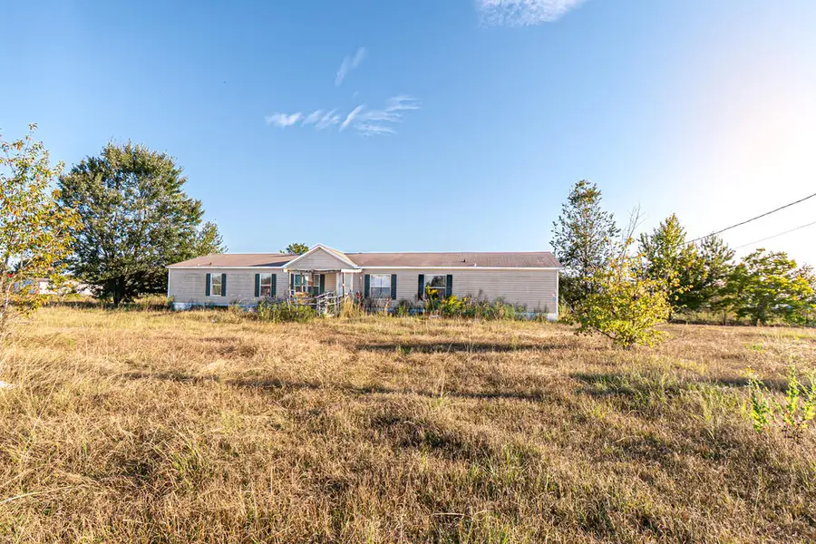 200 Laura Lane, Newton, AL 36352 - #3
