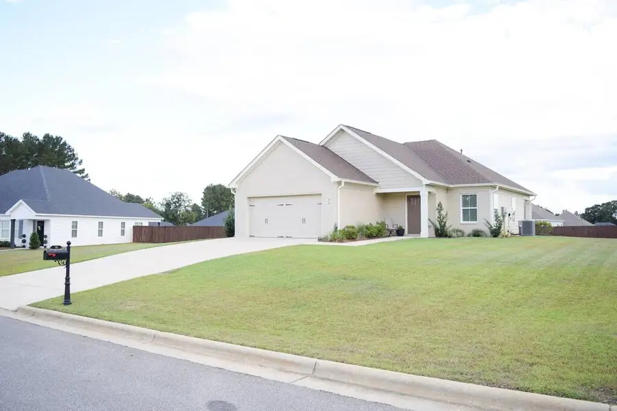 76 Popcorn Cir, Dothan, AL 36301 - #2