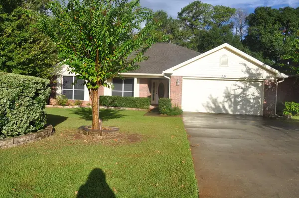 236 Windsor Garden Drive, Enterprise, AL 36330