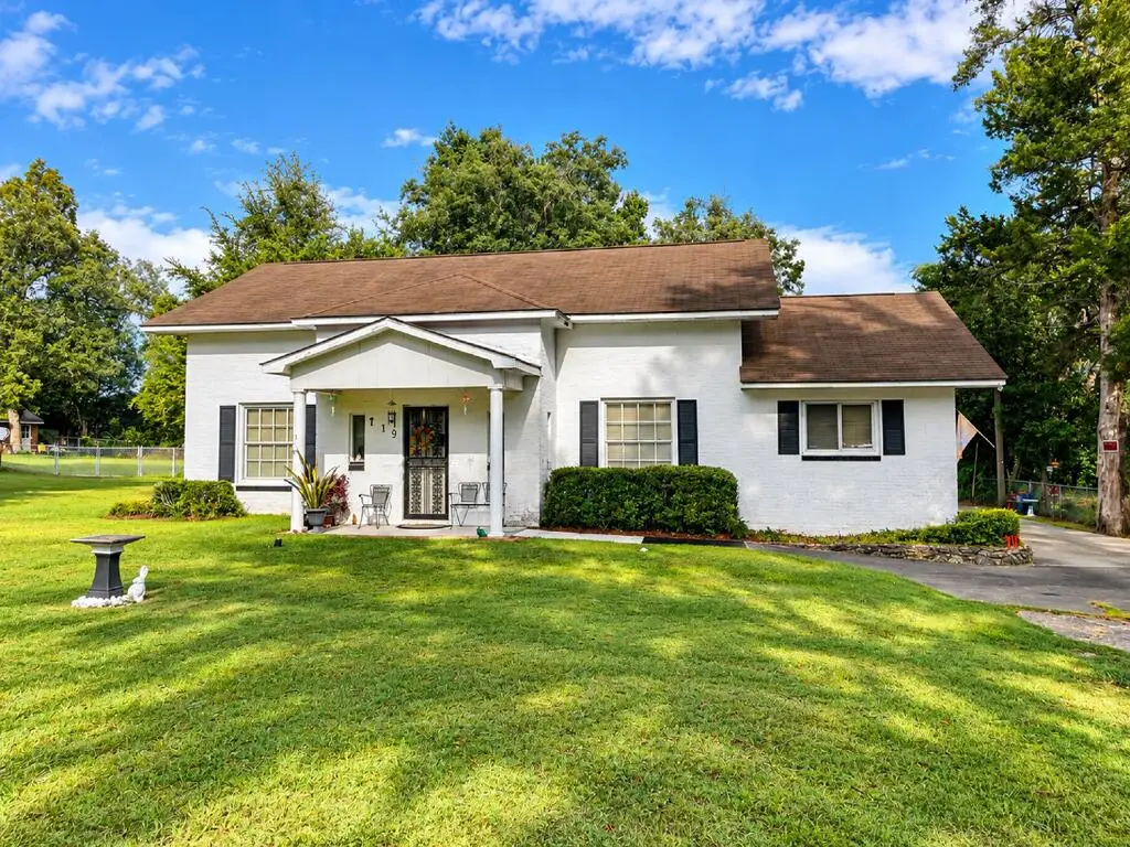 719 Dusy Street, Dothan, AL 36301 - #1