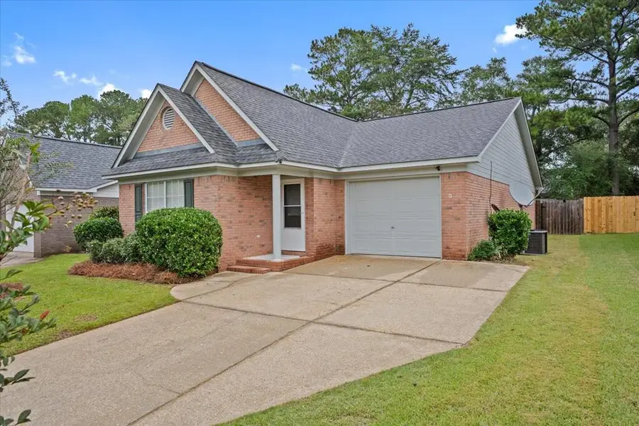 111 Wembley Ct, Dothan, AL 36305 - #3