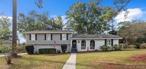 901 Camelot Ct., Dothan, AL 36303