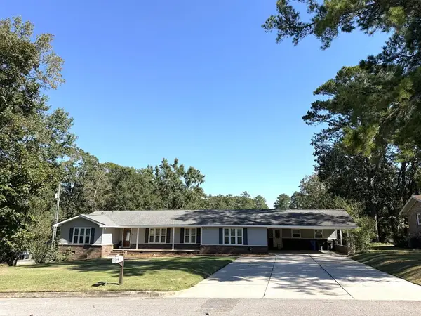 2004 Azure Dr., Dothan, AL 36303