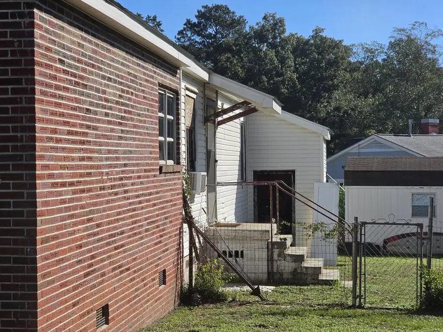 122 Byrd Circle, Ozark, AL 36360 - #2
