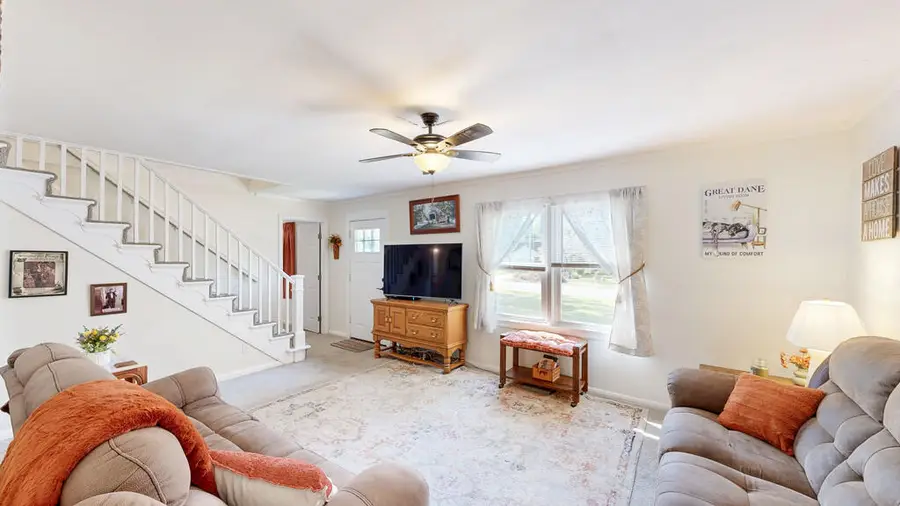 805 Mandarin Avenue, Dothan, AL 36301 - #3