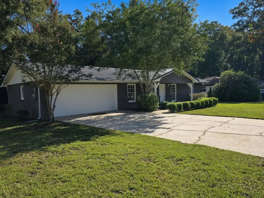 425 Circleview Drive, Dothan, AL 36301 - #2