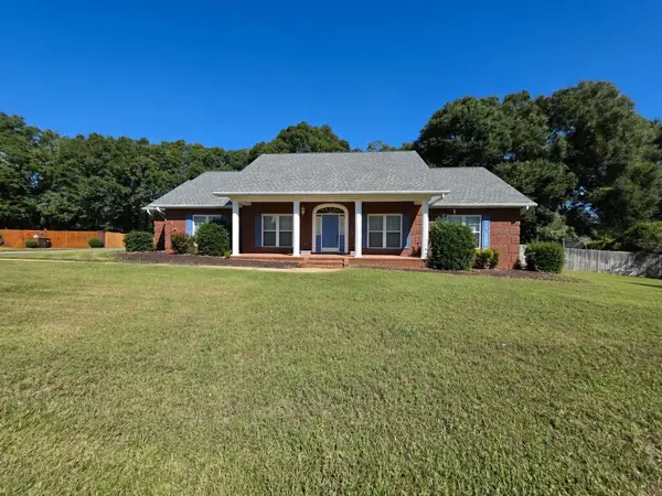 896 Oak Lake Drive, Enterprise, AL 36330