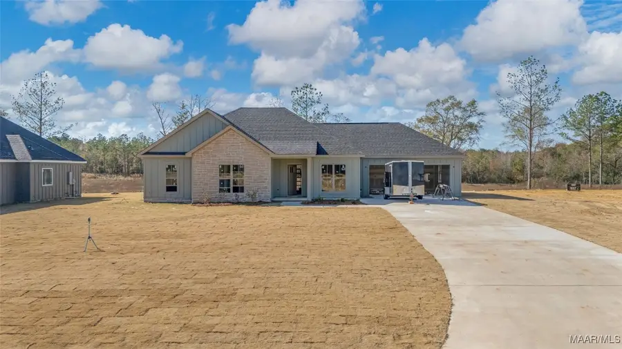 33 Lorie Lee Loop, Deatsville, AL 36022 - Image #3