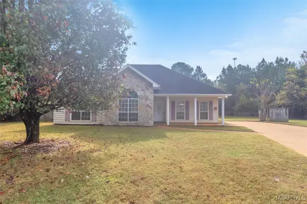 51 Regal Court, Wetumpka, AL 36093