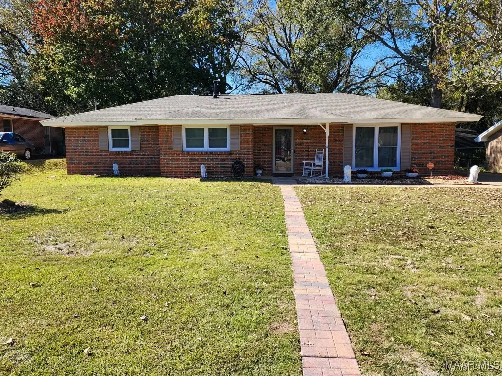 233 Vanderbilt Loop W, Montgomery, AL 36109 - Image #1