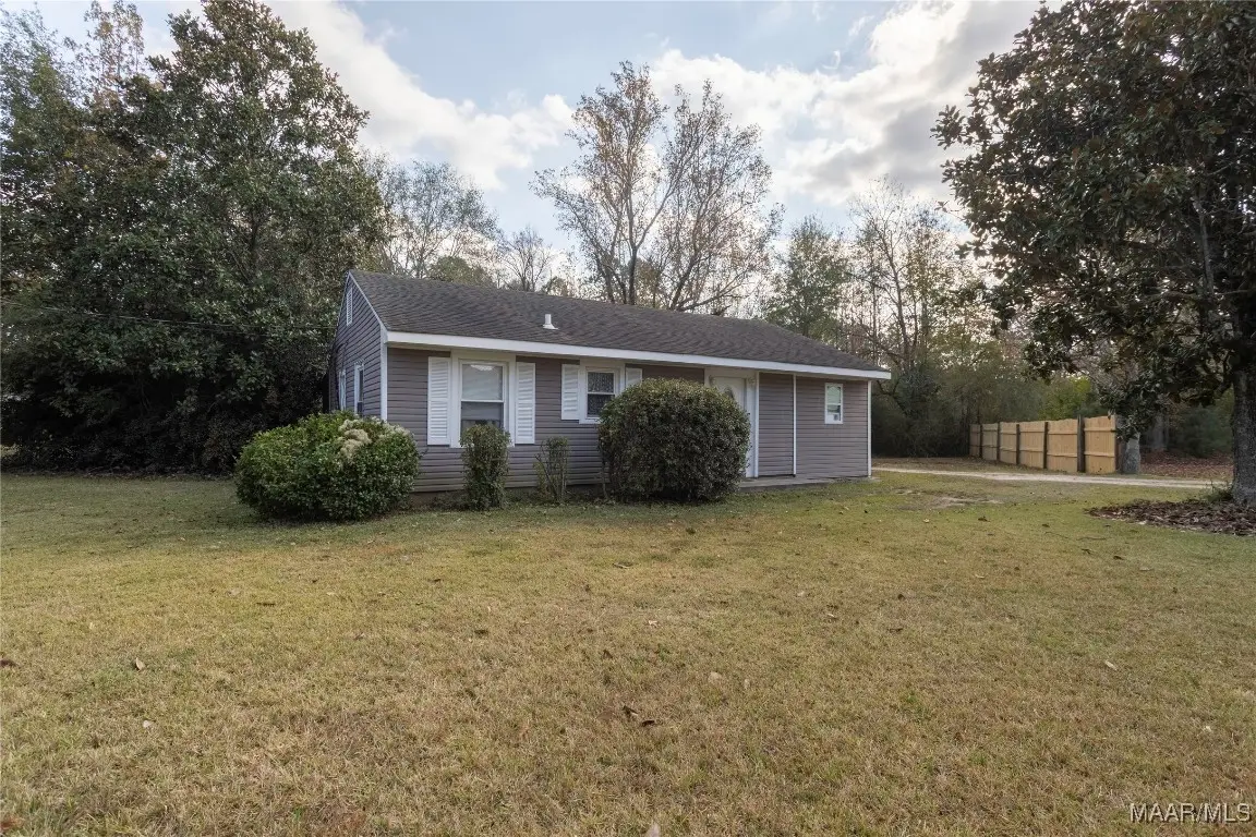 51 Forrest Avenue, Wetumpka, AL 36092 - Image #1