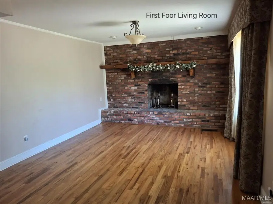 388 Perry Hill Road, Montgomery, AL 36109 - Image #2