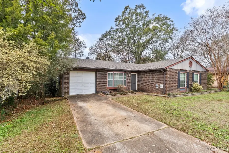 153 Pinewood Drive, Millbrook, AL 36054 - Image #2