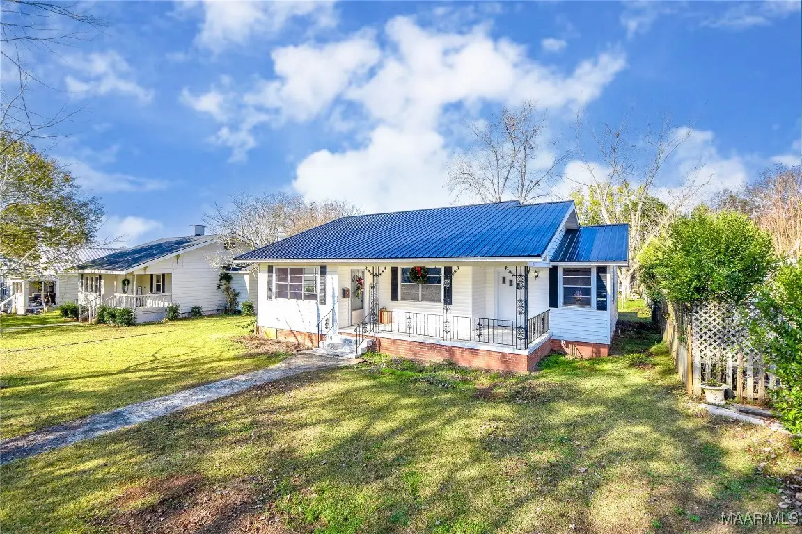 407 Powers Avenue, Tallassee, AL 36078 - #1