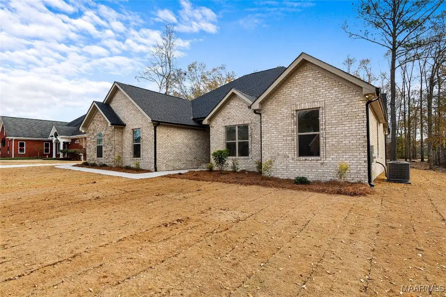 128 Fawn Drive, Clanton, AL 35045 - Image #3